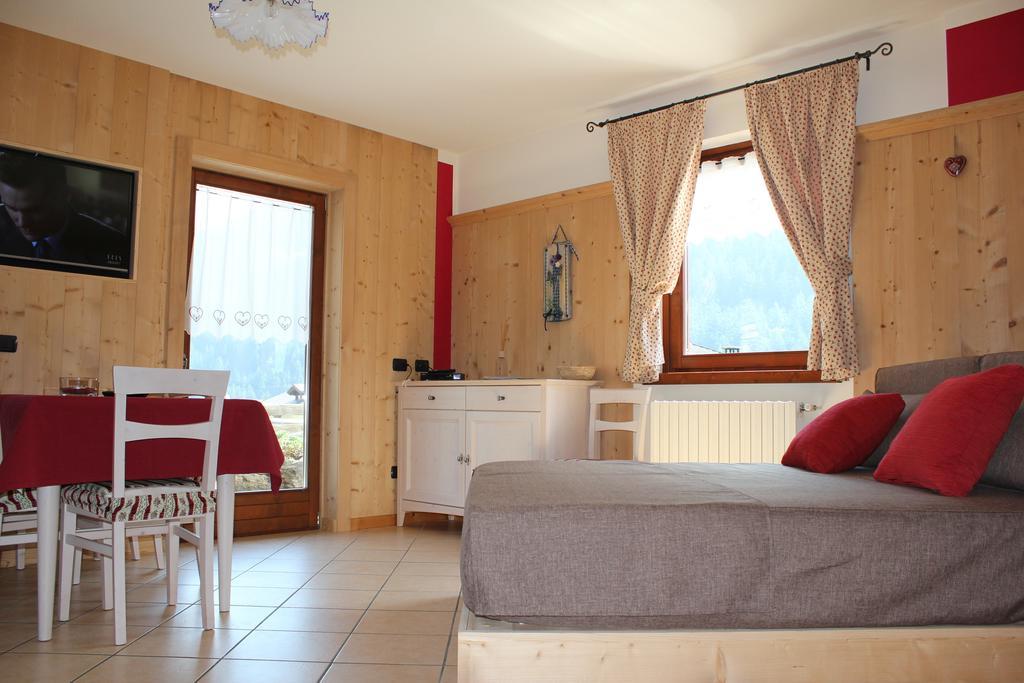 Vila Casa Sofia Valdisotto Pokoj fotografie